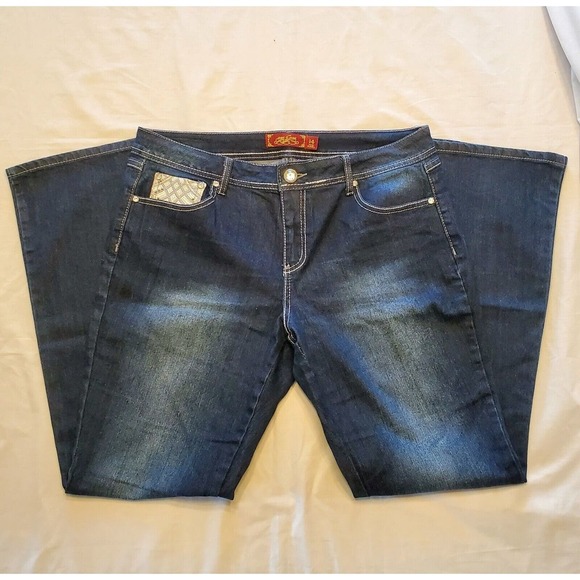 One 5 One Women's Size 14 Plus Jeans Embellished Pockets Dark Wash Flare Leg - Picture 2 of 6